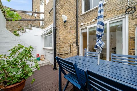 1 bedroom flat to rent, Medwin Street, London, SW4