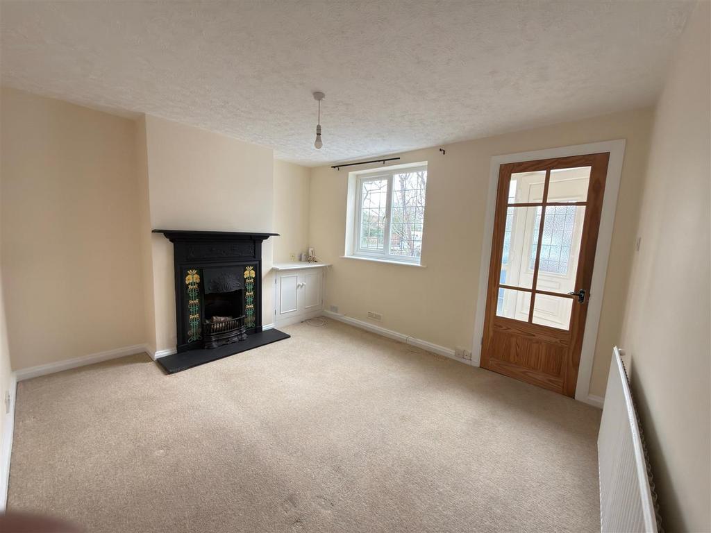 Living Room.jpg