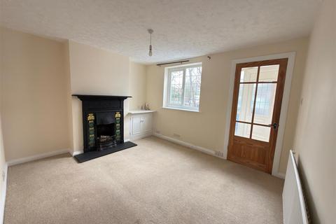 undefined, Reading Road, Farnborough GU14