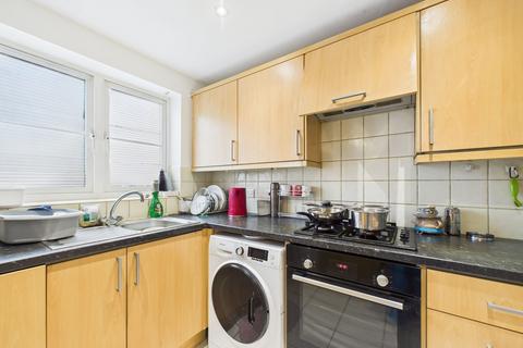 3 bedroom townhouse for sale, Phoenix Close, Peterborough, PE2