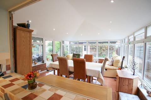 4 bedroom detached house for sale, Kent Close, Wokingham, RG41