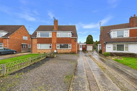 Chosen Way, Hucclecote, Gloucester, Gloucestershire, GL3