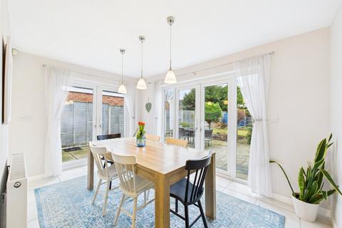 undefined, Chosen Way, Hucclecote, Gloucester, Gloucestershire, GL3