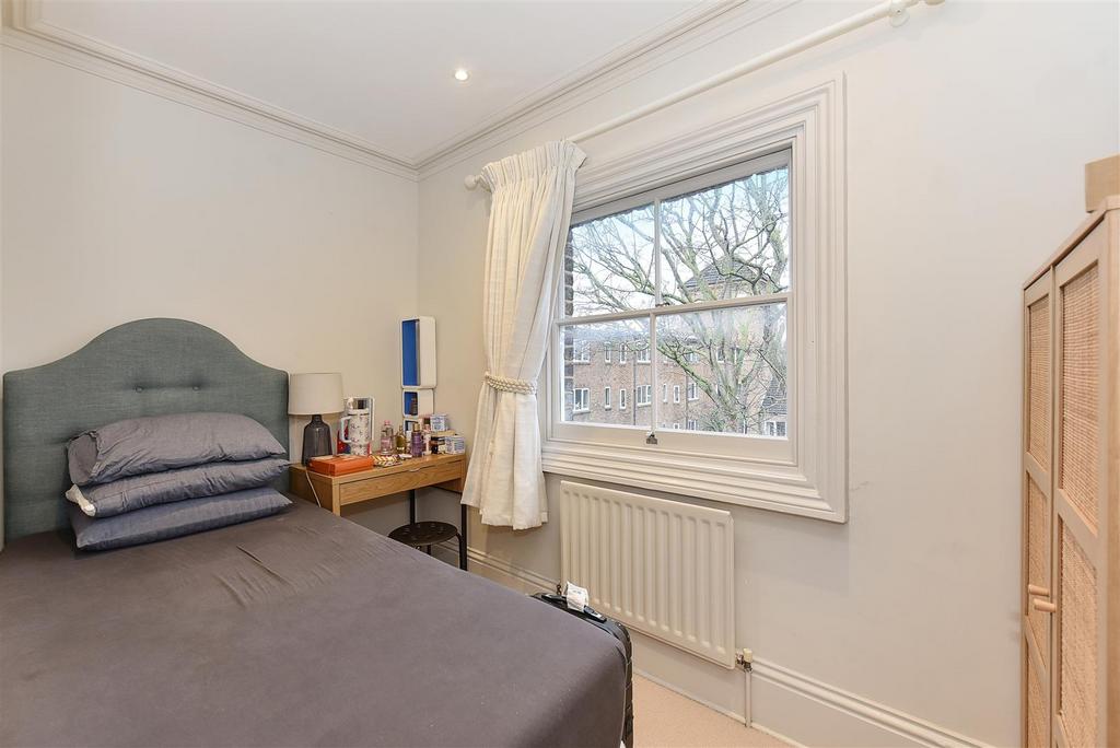 Top floor flat, 1, Hildyard Road (5).JPG