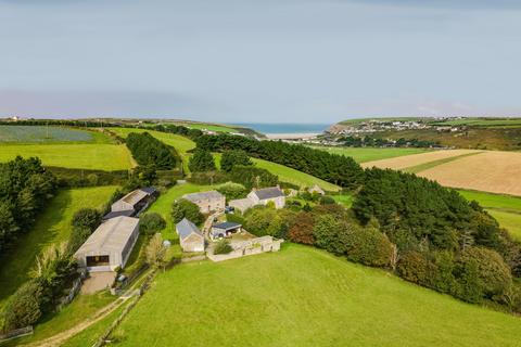 undefined, St Mawgan, TR8