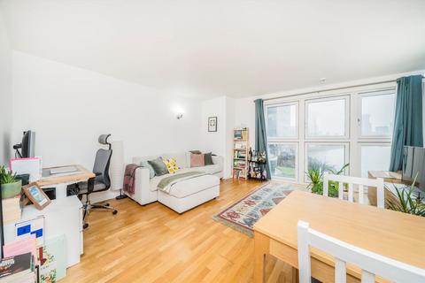 1 bedroom flat to rent, Fairmont Avenue, London E14