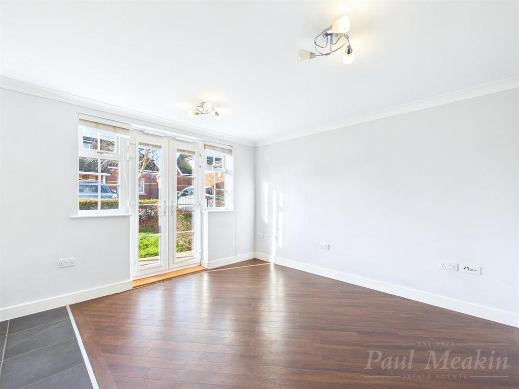 Kitchen/ Living Area