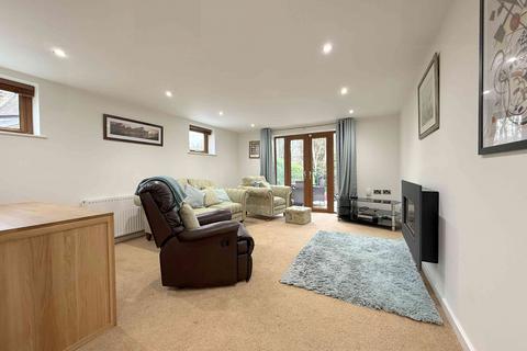 1 bedroom detached house for sale, Rock Road, Huddersfield HD3