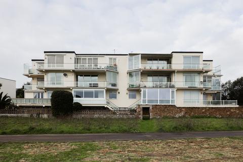 undefined, La Rue a Don, Grouville, Jersey