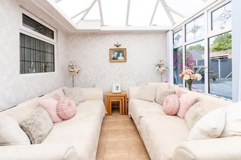 3 bedroom semi-detached bungalow for sale, Northdale Road, Paddington, WA1