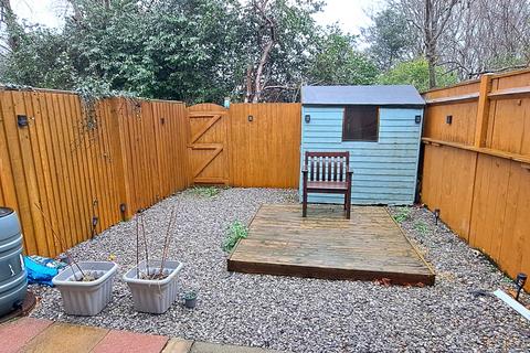 undefined, Ashlet Gardens New Milton Hampshire BH25 5YE