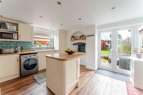 3 bedroom end of terrace house for sale, Beautiful period home, just a stones throw from Yatton High Street