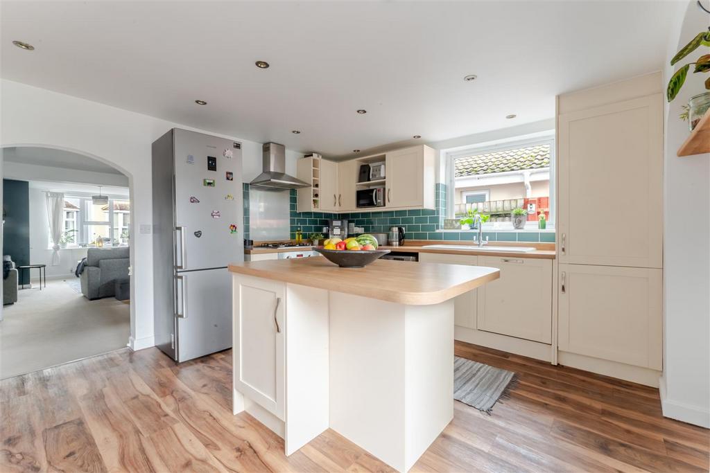 46 Elborough Ave Yatton BS49 4 DS 42.jpg