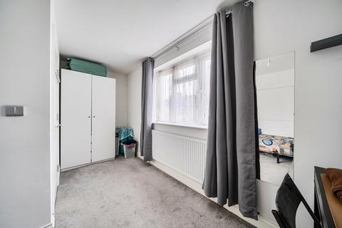 3 bedroom semi-detached house for sale, Yew Avenue, Yiewsley, West Drayton