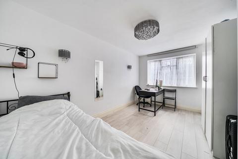 3 bedroom semi-detached house for sale, Yew Avenue, Yiewsley, West Drayton