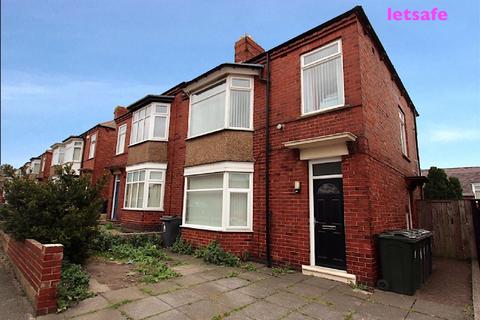 2 bedroom flat to rent, Rothbury Terrace, North Shields.  NE29 7AP