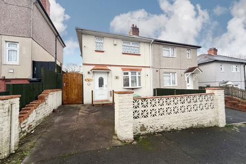 2 bedroom semi-detached house for sale, Hawbush Road, Brierley Hill DY5