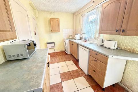 2 bedroom semi-detached house for sale, Hawbush Road, Brierley Hill DY5