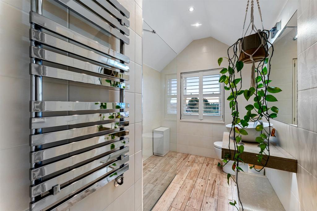 Top Floor Shower Room