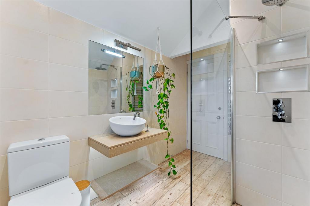 Top Floor Shower Room
