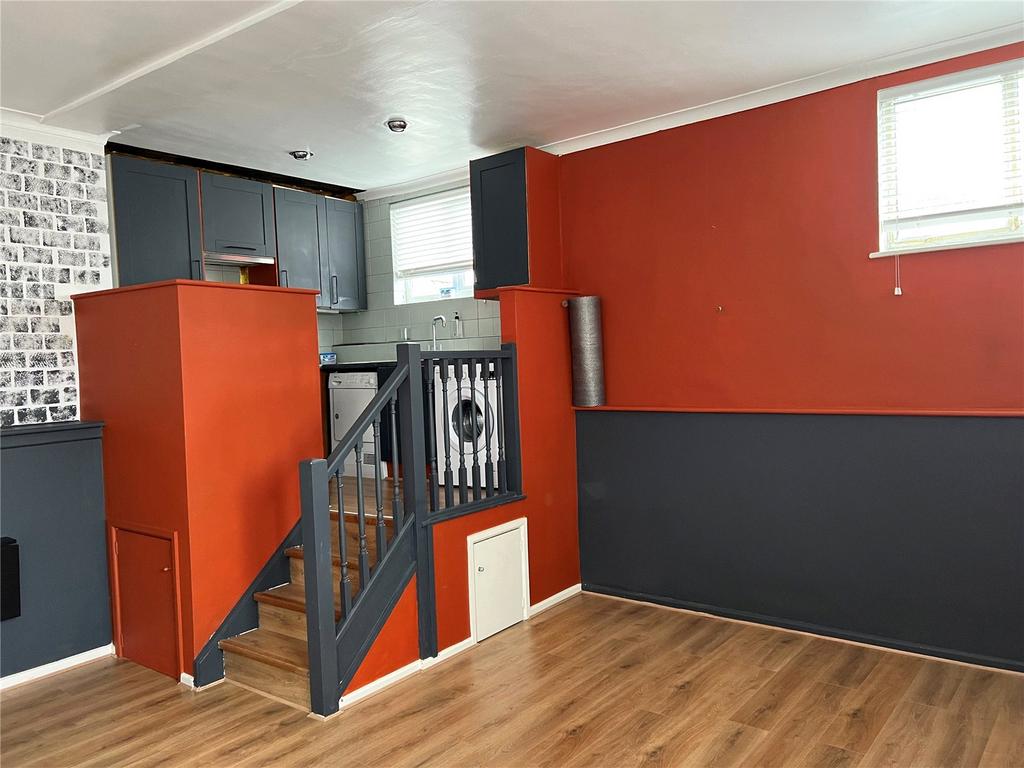 Living Room/Kitchen