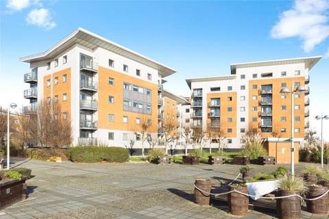 2 bedroom flat to rent, Fishguard Way, London, E16