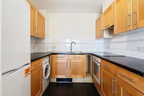 2 bedroom flat to rent, Fishguard Way, London, E16