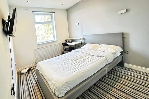 1 bedroom in a house share to rent, High Town Road, Luton, Bedfordshire, LU2