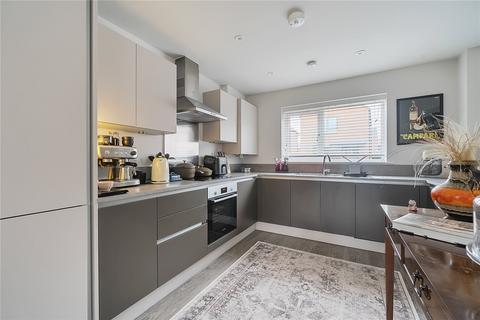 3 bedroom semi-detached house to rent, Ock Way, Godalming, Surrey, GU7