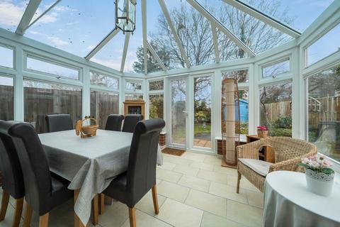 2 bedroom end of terrace house for sale, Lyon Oaks, Warfield, Bracknell