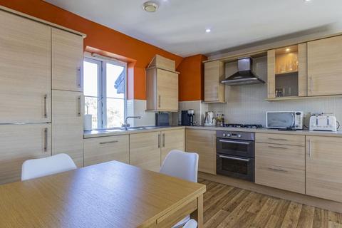 undefined, Ffordd James McGhan, Cardiff CF11