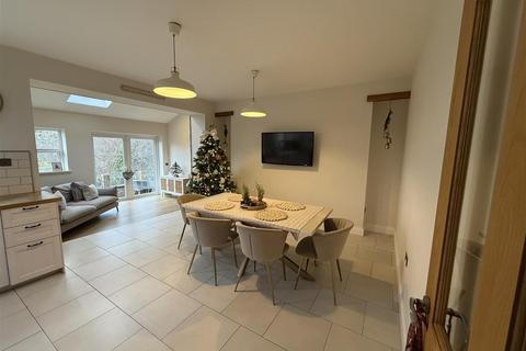 3 bedroom end of terrace house for sale, Heol Y Felin, Ammanford SA18