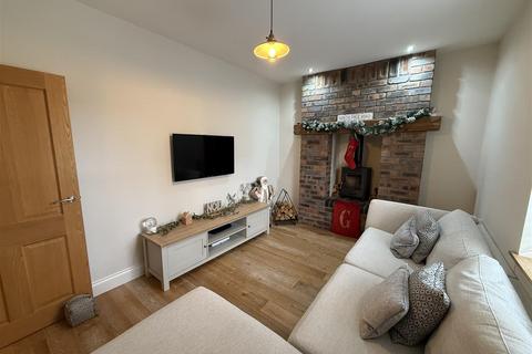 3 bedroom end of terrace house for sale, Heol Y Felin, Ammanford SA18