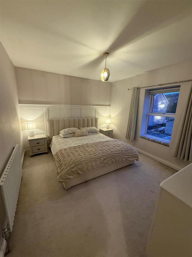 Master bedroom.jpg