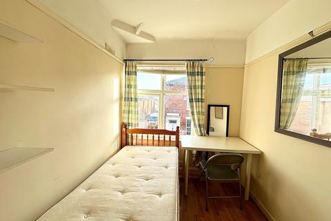 4 bedroom terraced house for sale, Brookhouse Street, Preston PR2
