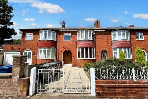 Mayfair Avenue, Whitefield, M45