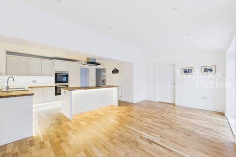 4 bedroom detached house for sale, Common Road, Bressingham