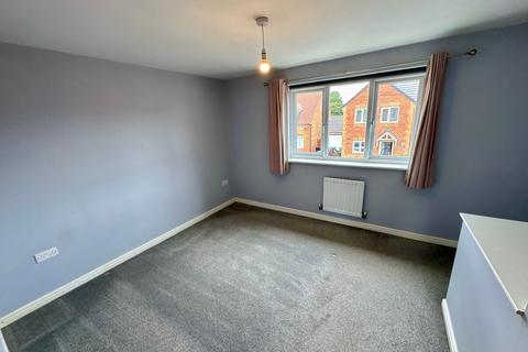 2 bedroom semi-detached house to rent, Henry Street, Houghton Le Spring DH5