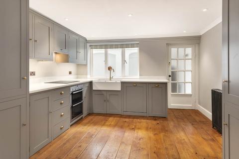 3 bedroom house for sale, Peel Street, Kensington, London