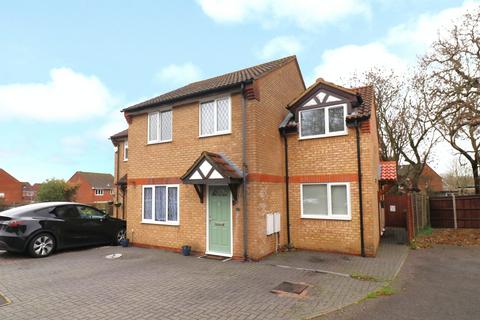 3 bedroom semi-detached house for sale, Woodstock Close, Southampton SO30