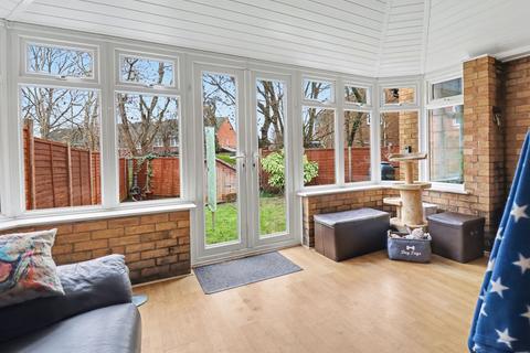 3 bedroom semi-detached house for sale, Woodstock Close, Southampton SO30