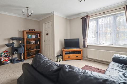 3 bedroom semi-detached house for sale, Woodstock Close, Southampton SO30