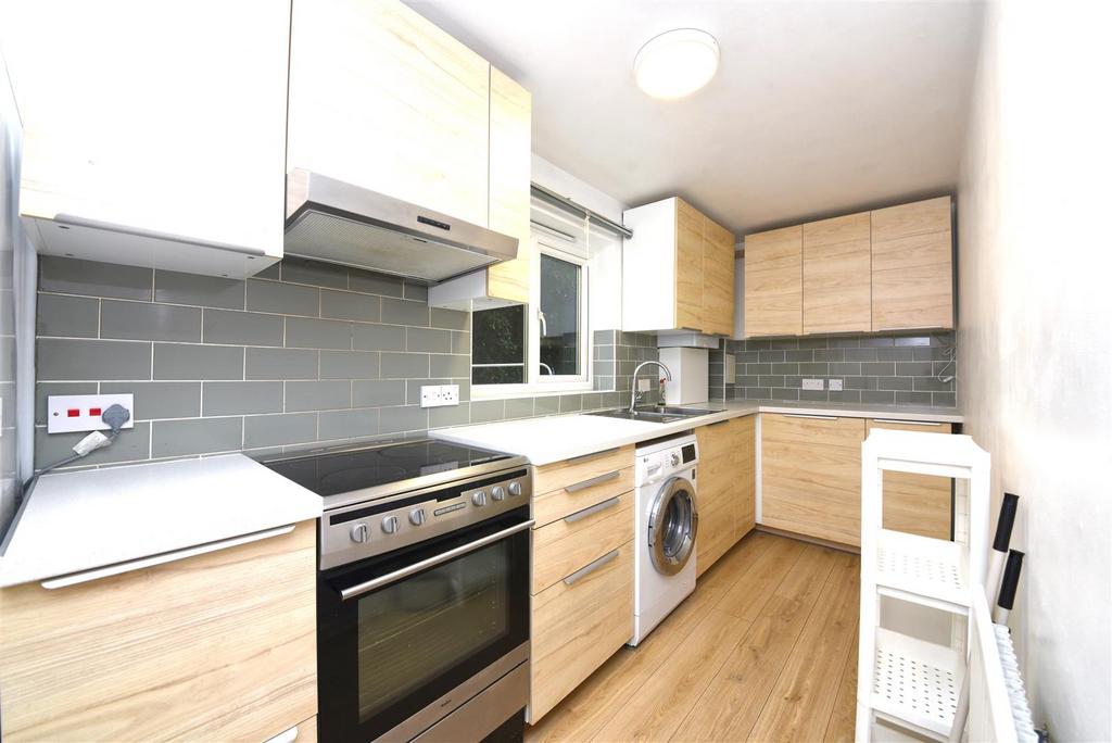 23 Davies Close Pic 3.jpg