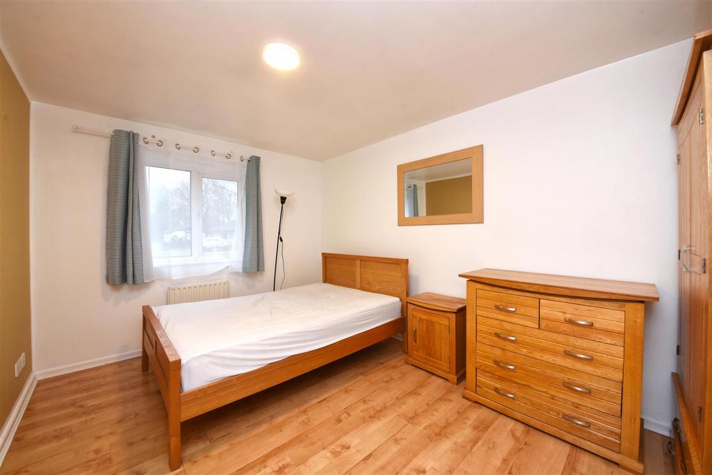 23 Davies Close Pic 4.jpg