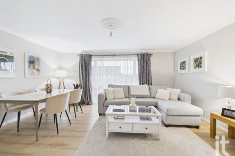 2 bedroom apartment for sale, Maveen Court, Edmonton Road, Woodsmoor, Stockport