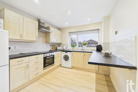 2 bedroom apartment for sale, Maveen Court, Edmonton Road, Woodsmoor, Stockport