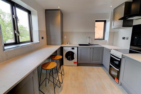 2 bedroom flat to rent, The Moorings, Leamington Spa