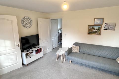 3 bedroom semi-detached house to rent, Post Mill Close, North Hykeham, Lincoln, Lincolnshire, LN6