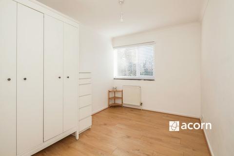 4 bedroom flat to rent, Silverdale London SE26