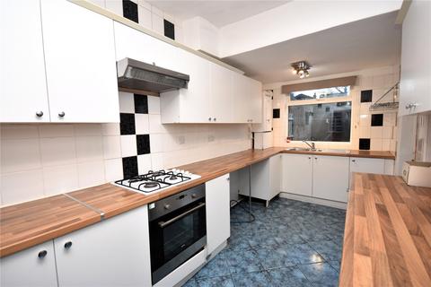 3 bedroom terraced house to rent, Ascott Road, Buckinghamshire HP20